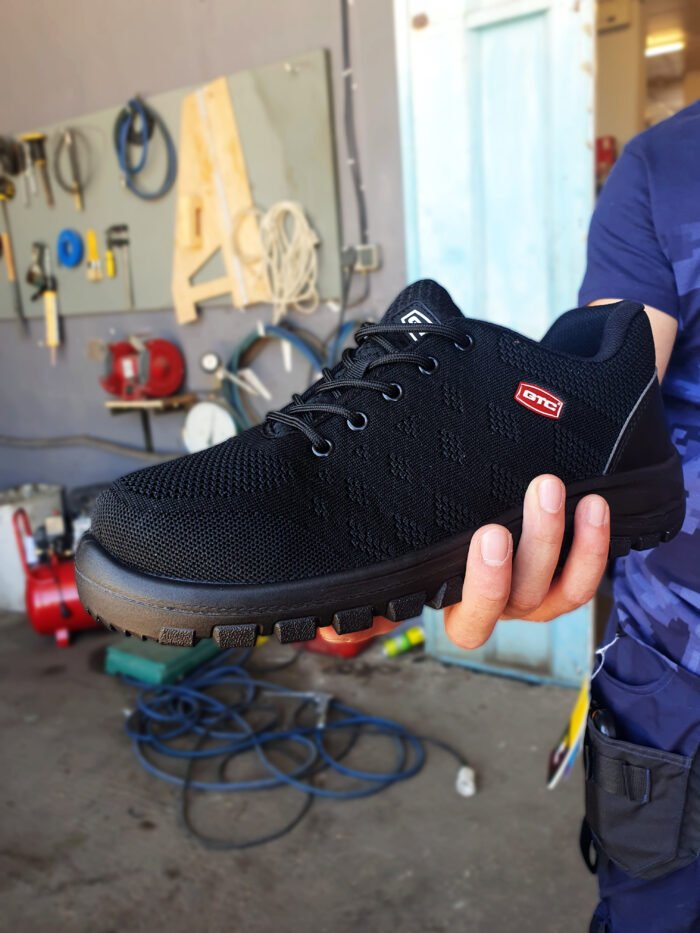 Παπούτσι αθλητικό μαύρο City Νο37 με διαπνέον ύφασμα - Image 2